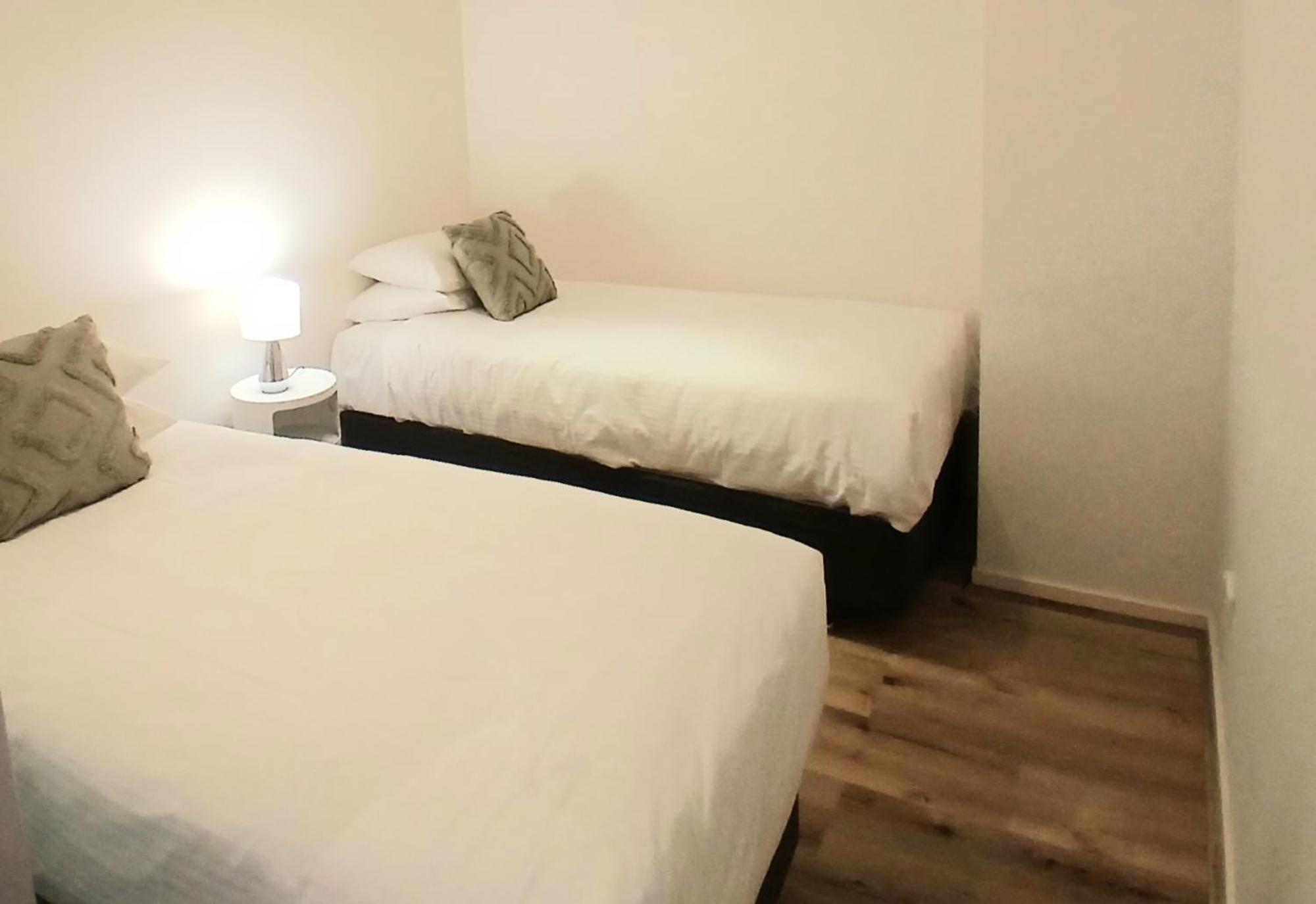 Readyset Apartments At Liberty Melbourne Ngoại thất bức ảnh