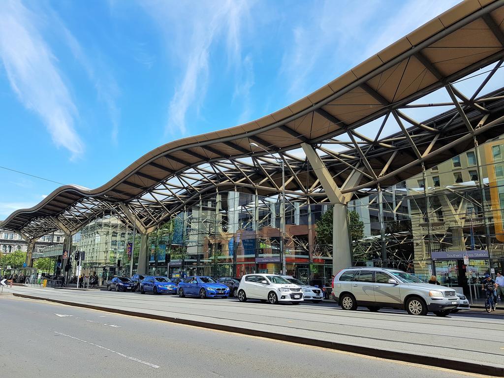 Readyset Apartments At Liberty Melbourne Ngoại thất bức ảnh