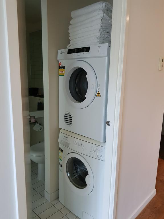 Readyset Apartments At Liberty Melbourne Ngoại thất bức ảnh