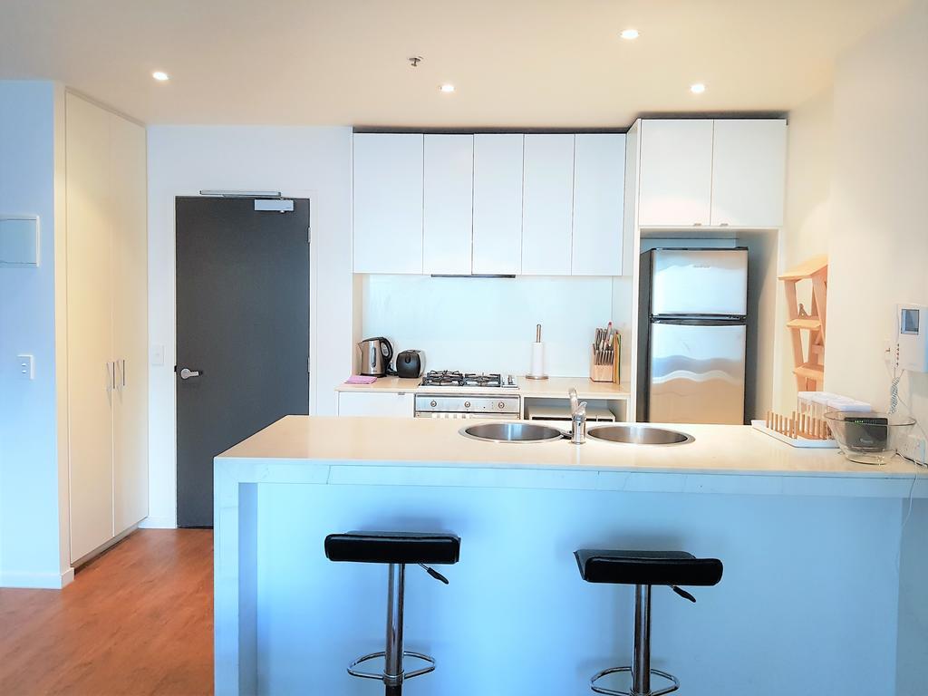 Readyset Apartments At Liberty Melbourne Ngoại thất bức ảnh